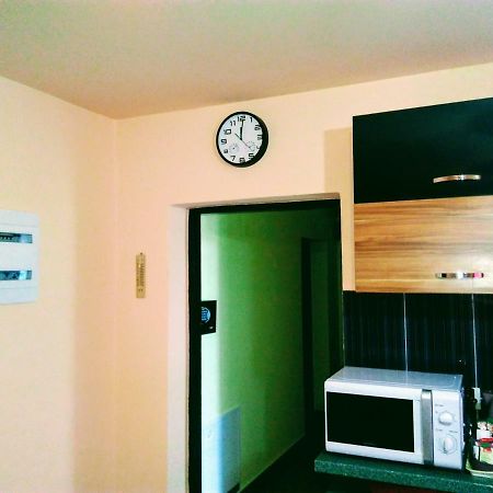Rooms Hazler 슬루니 외부 사진